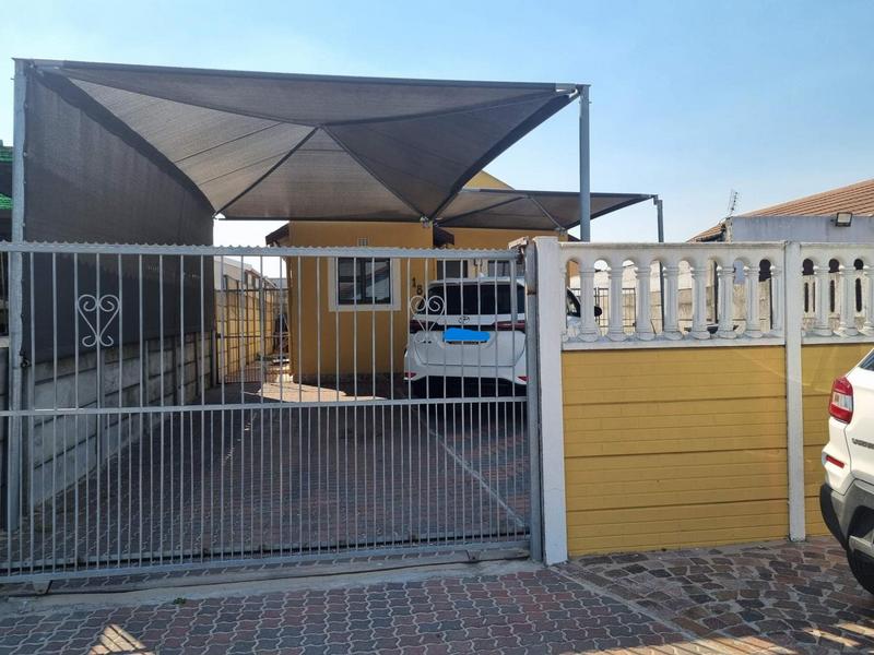 To Let 3 Bedroom Property for Rent in Highbury Western Cape